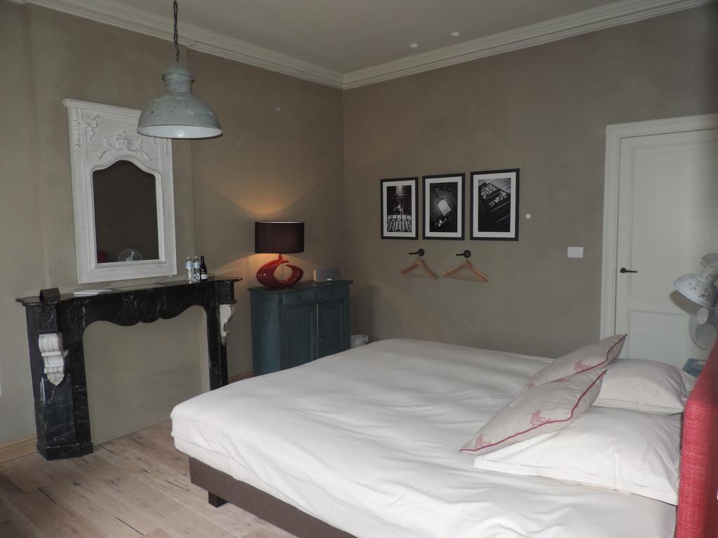 B&B Saint-Sauveur Брюгге Номер фото