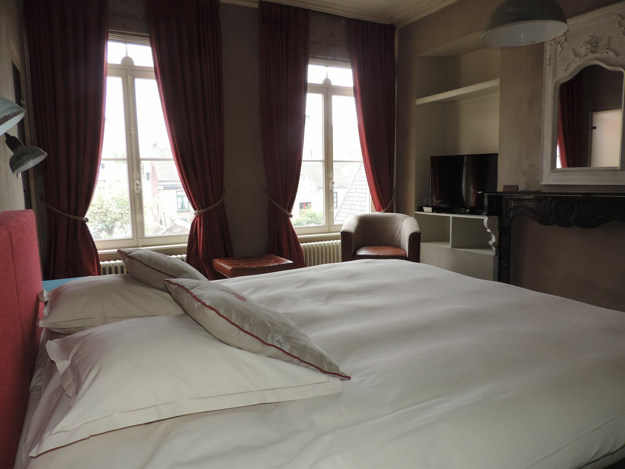B&B Saint-Sauveur Брюгге Экстерьер фото